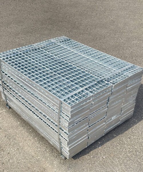 8-inch  Hot-Dip Galvanized Steel Grating 68 panels
